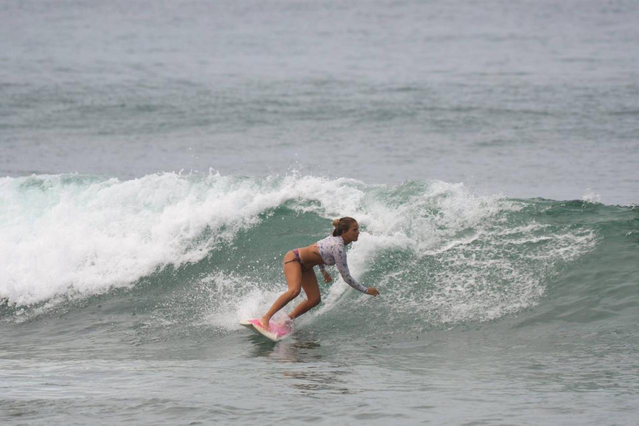 Hôtel Balsa Surf Camp By Rotamundos à Montañita Extérieur photo